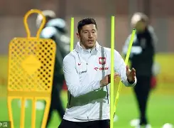 爱游戏APP-从阿森纳围绕葡超造点机会到莱万多夫斯基连续三场比赛得分超过势不可挡，辽宁本钢内部沟通备战荷甲